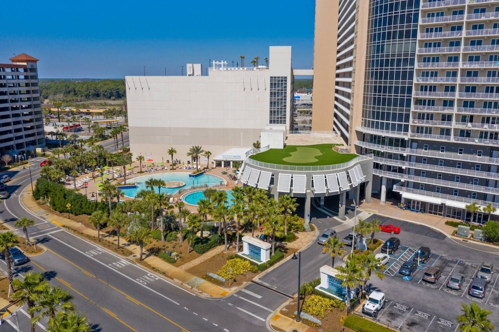 Laketown Wharf Unit 104 view 4