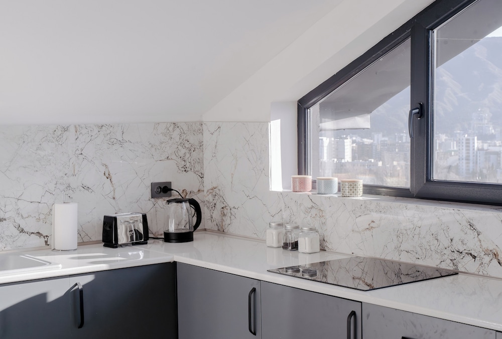 Niabi 3BDR Mansard