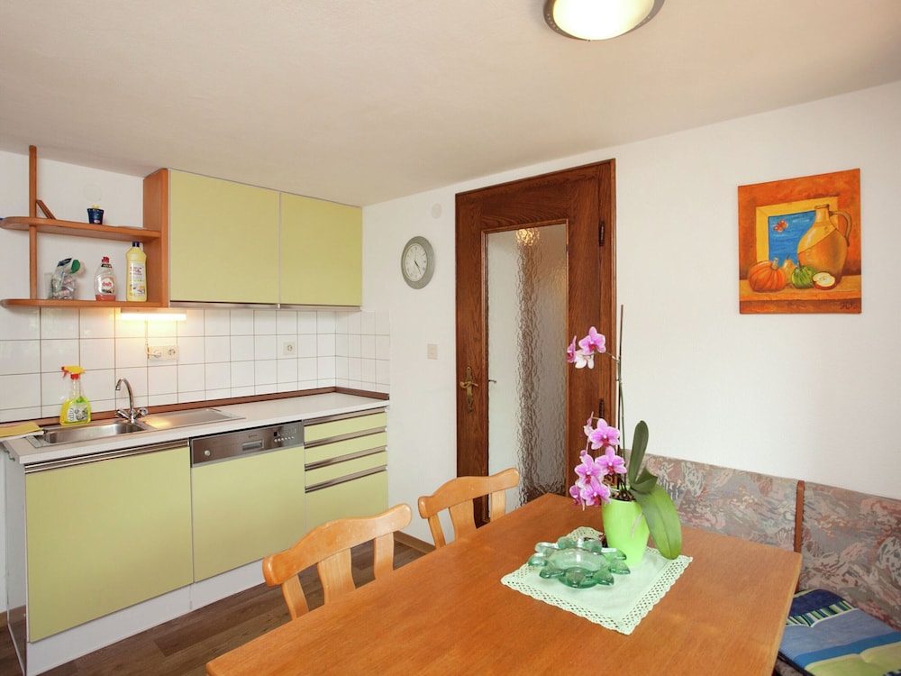 Apartment in Stuhlfelden Near Ski Lift view 4
