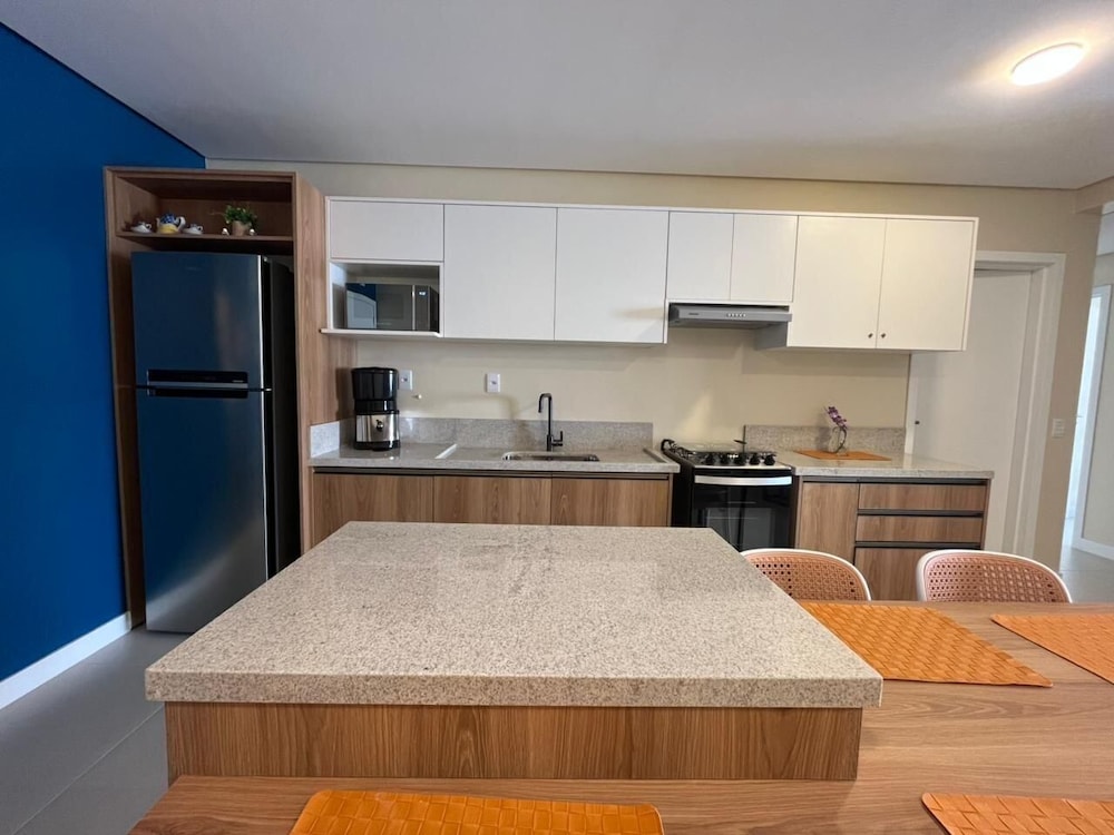 Full Stay in Condo With Pool Just 600 Meters From the Beach - Ccis
