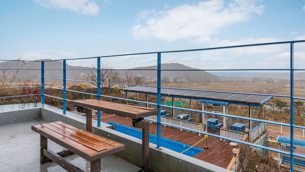 Yangyang Monti Pet Spa Pension