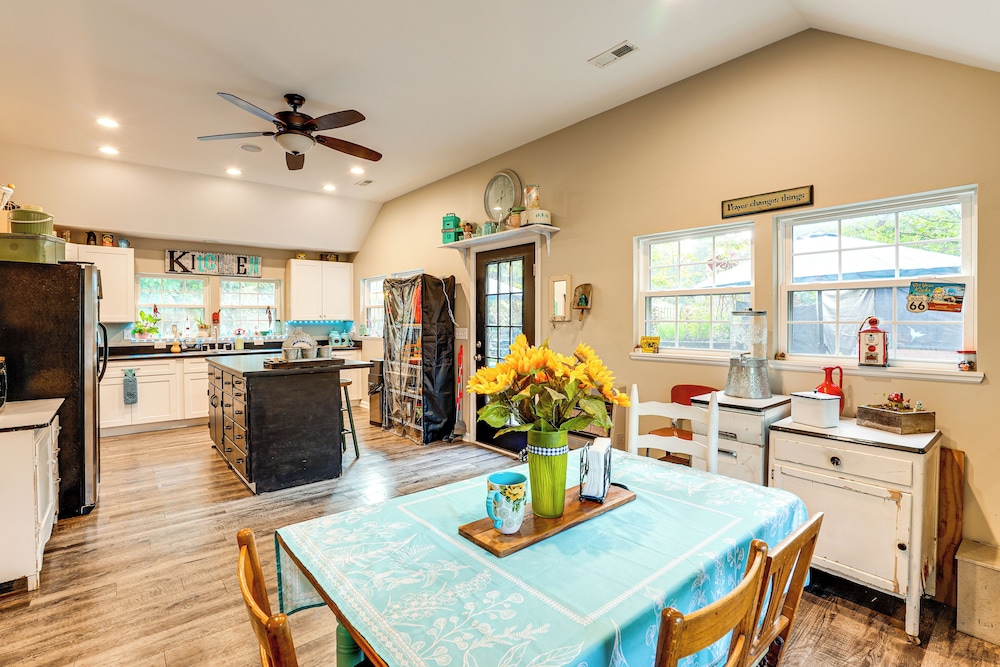 Otter Creek Rec Area On-site! Serene Family Home