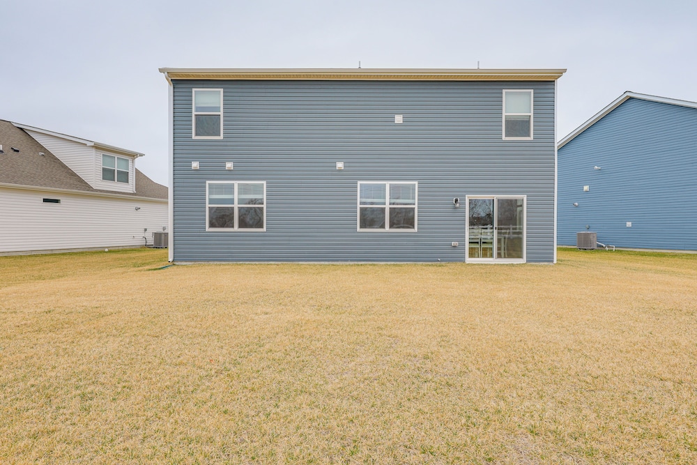 6 Mi to Bethany Beach: Family Home w/ Pool Access!