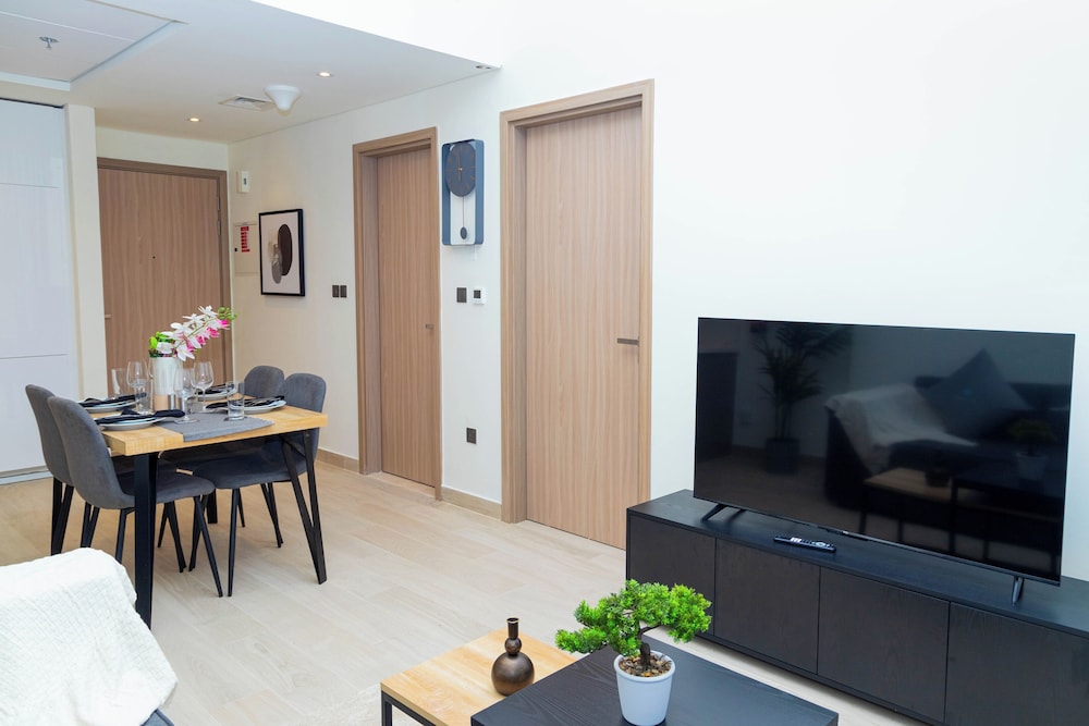Bloomfields 1BR Azizi Riviera Meydan