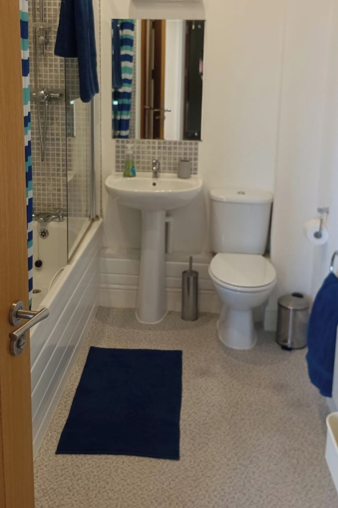 Cardiff Apt - Sleeps 6 - Castle & Stadium Nearby