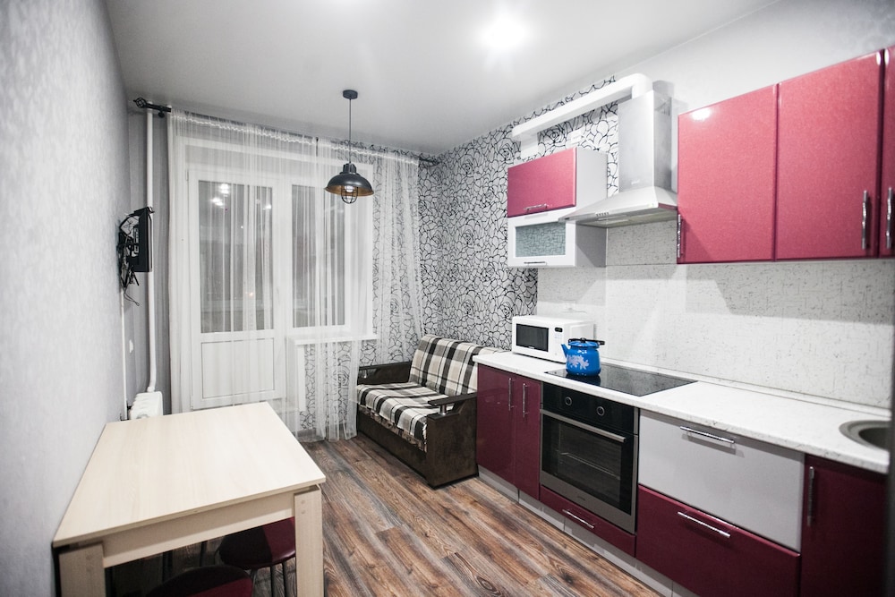 1 bedroom apart on Michurinskaya 142 view 5