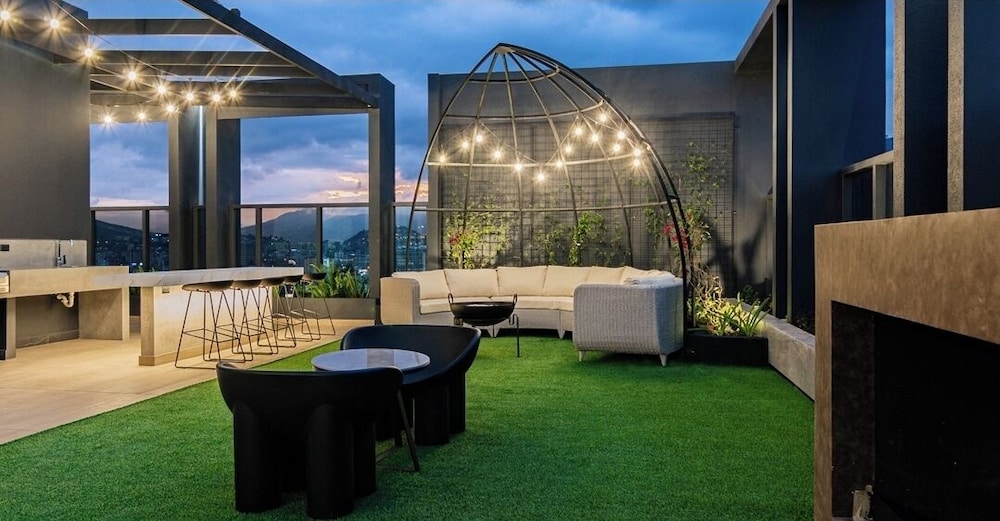 Xoe Mini-suites and Apartments