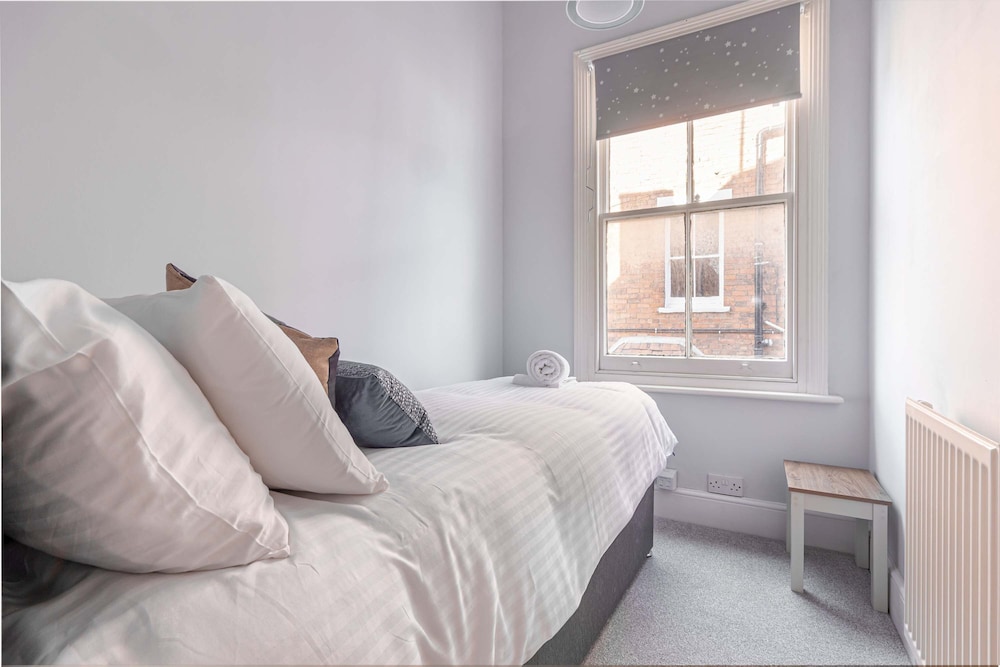Host Stay Droitwich Road Dwelling
