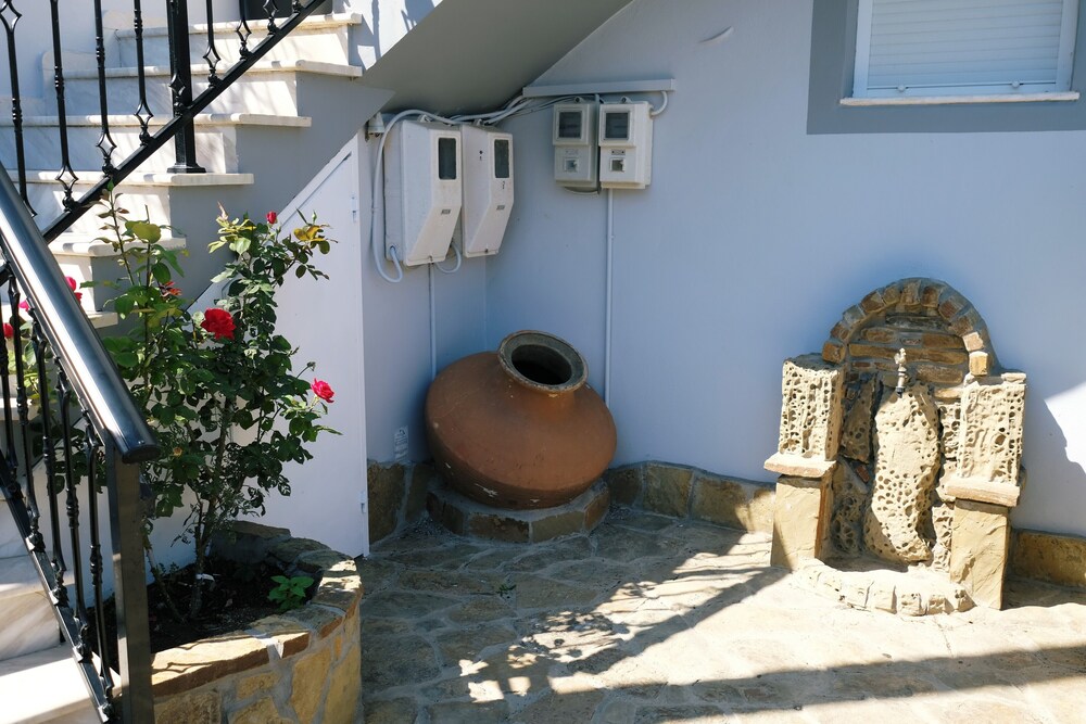 Photo 28