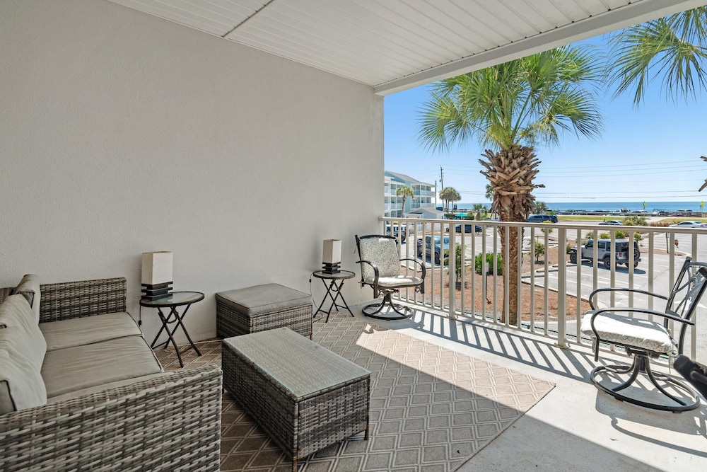 Pavilion Palms 105c- The Emerald Jewel