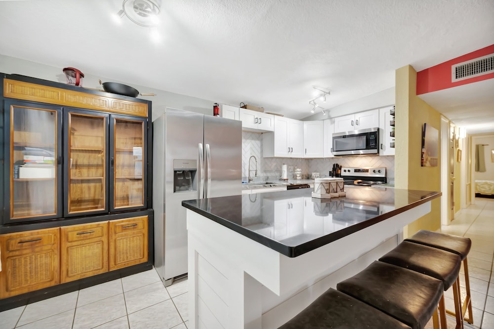 Family Home 10 Mins to Beach Pets Welcome