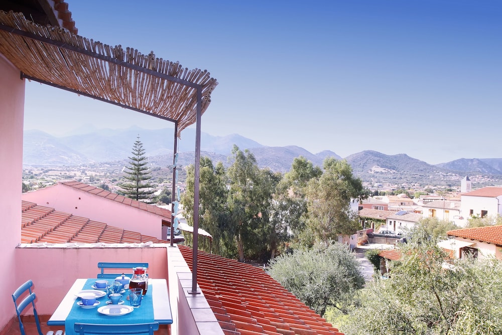 Residence in San Teodoro just 850 mt from the sea