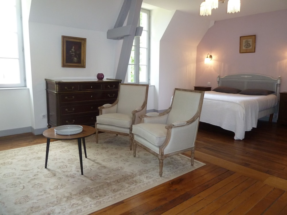 Chateau De Clusors view 5
