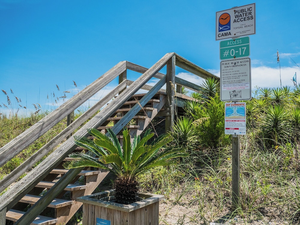 Sea Ya Beaches by Topsail Realty