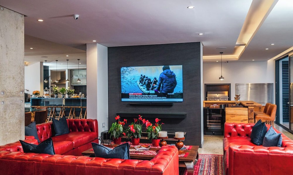 Boutique Ocean Views incorporating Wend