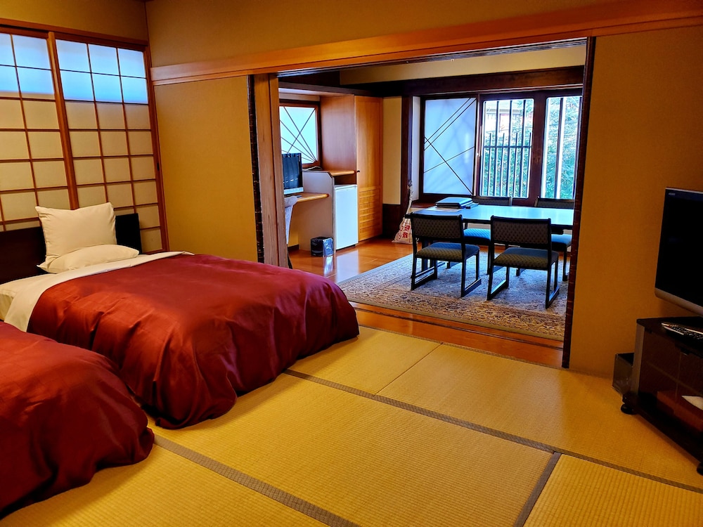 Ryotei Tanokura 15