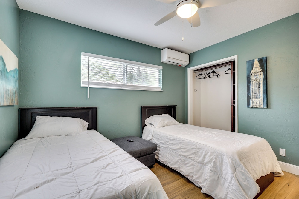 1 Mi to Shore: Family Home in Pompano Beach!