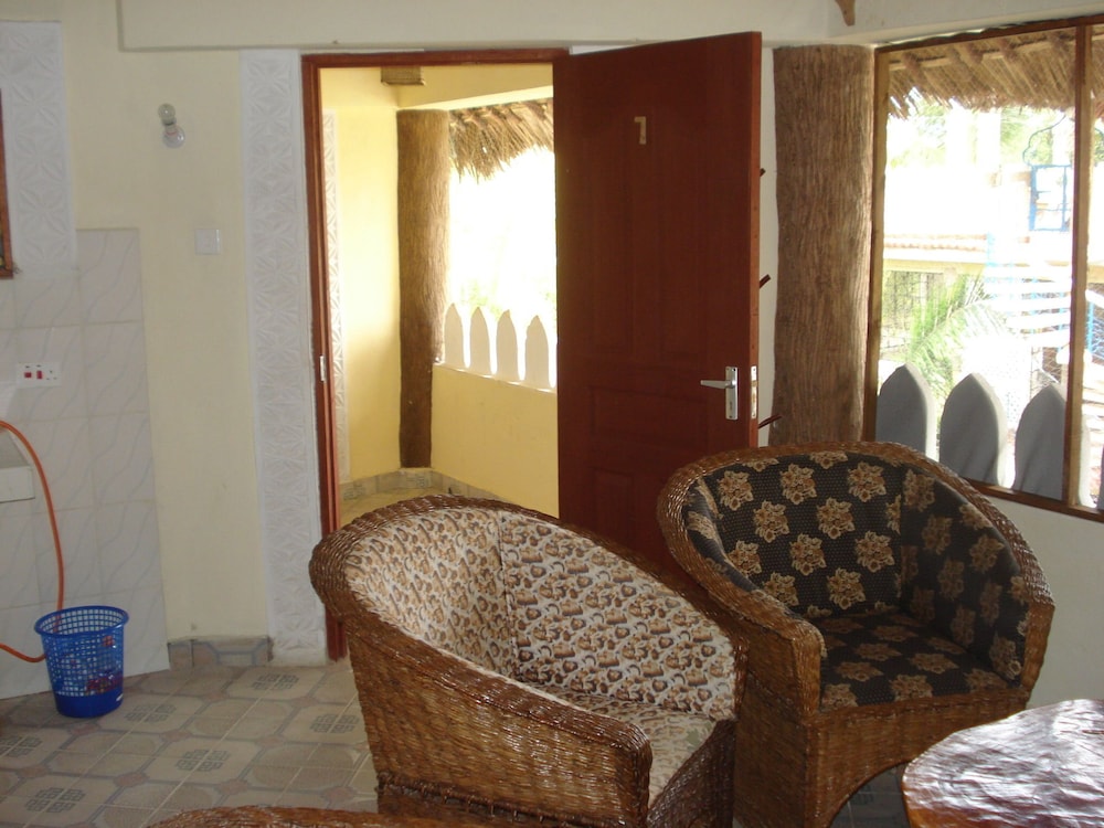 Coconut Beach Apartments