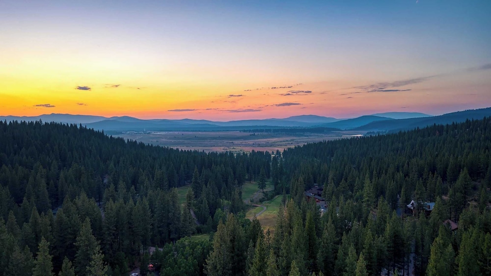Northstar Haven Cozy-chic Retreat Near Lake Tahoe & Downtown Truckee