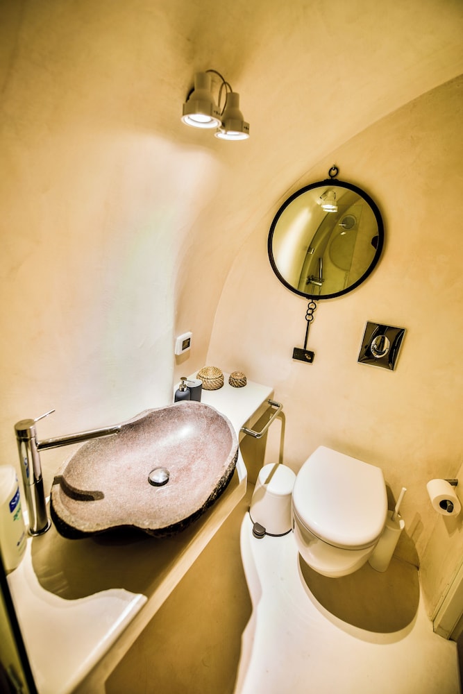 Cave Villa Valente