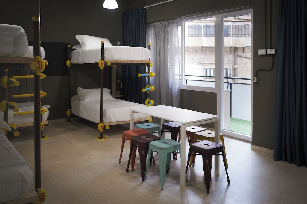 Hostelò Luxury Hostel