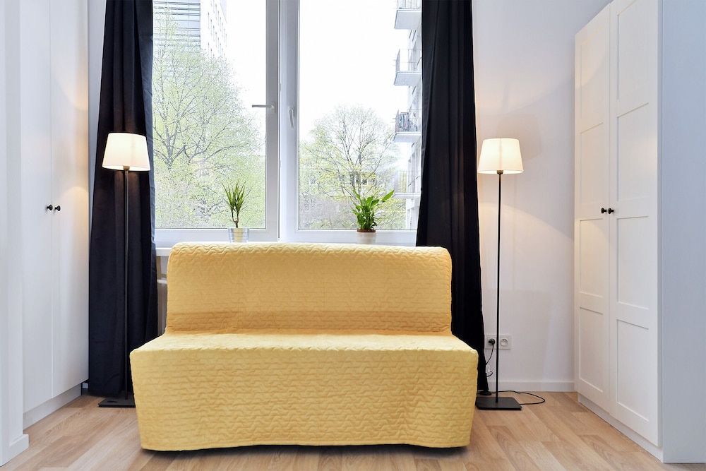 Apartment Plac Dabrowskiego 7 view 5