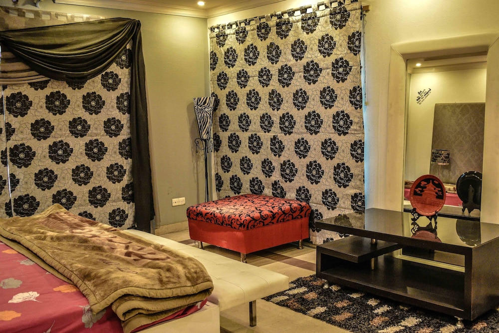 Lahore Home Stay