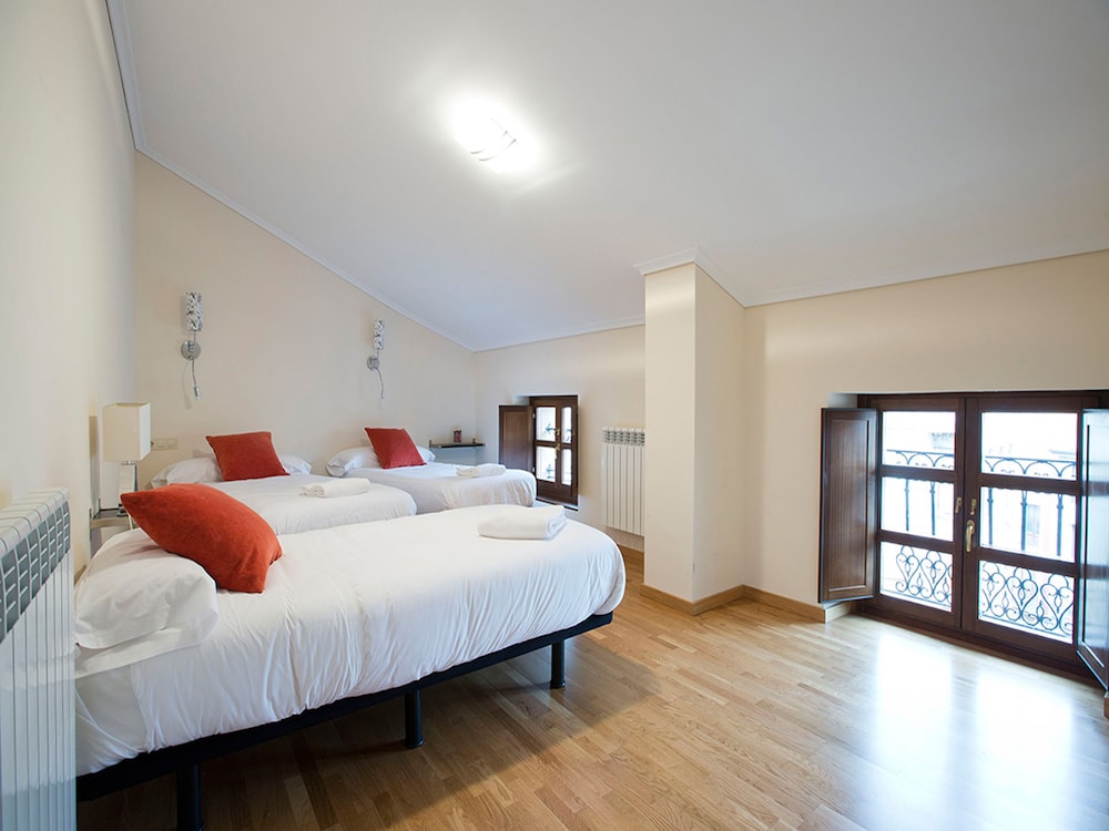 Apartamentos Señorio de Haro 3000