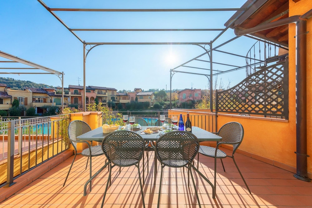 Borgo del Torchio A14 con Piscina by Wonderful Italy view 3