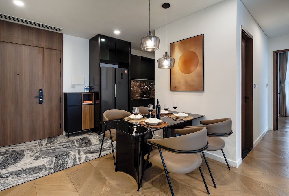 Lumiere Riverside by TrueStay