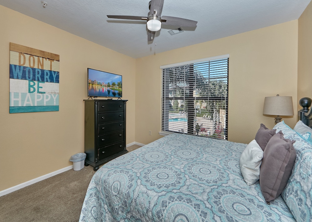 Bp223 4bedroom Condo With Pool View - Image 2