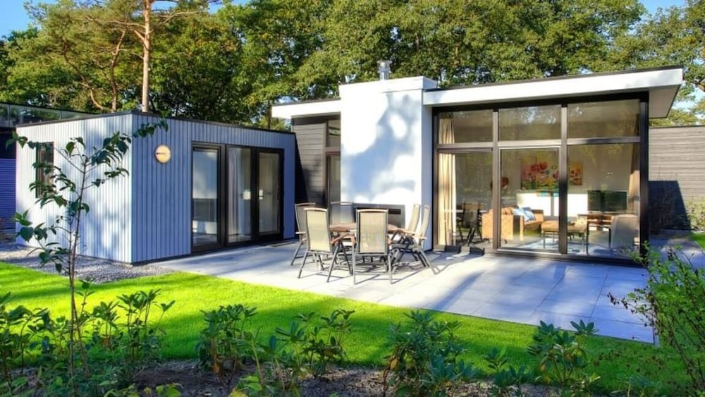 Photo 98