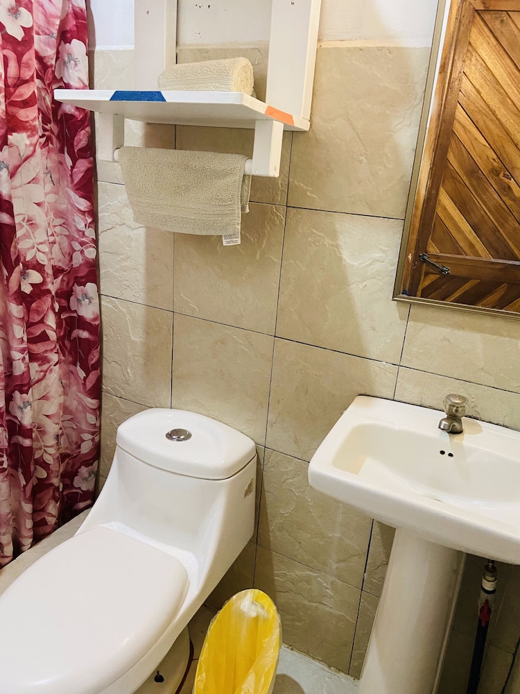 Lizard King Hotel & Suites