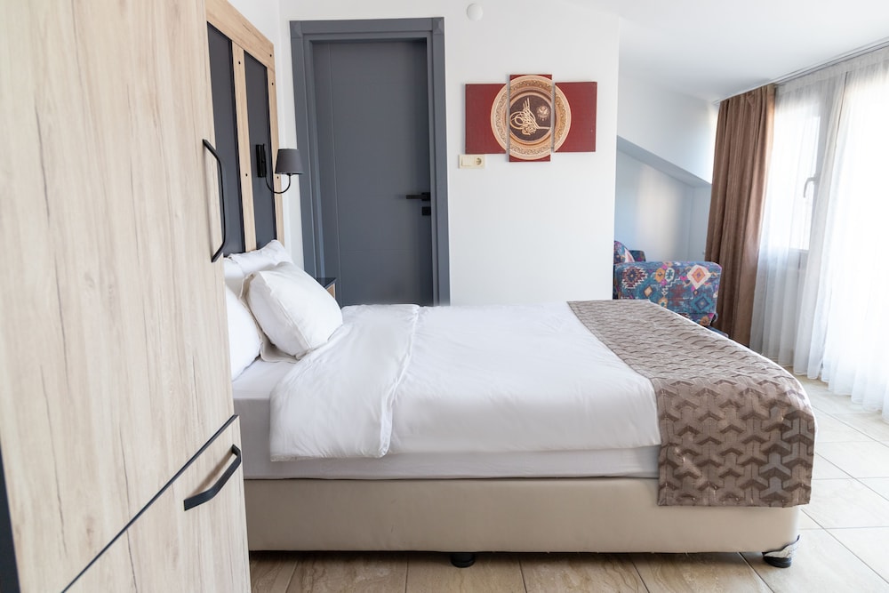 Galley Hotel