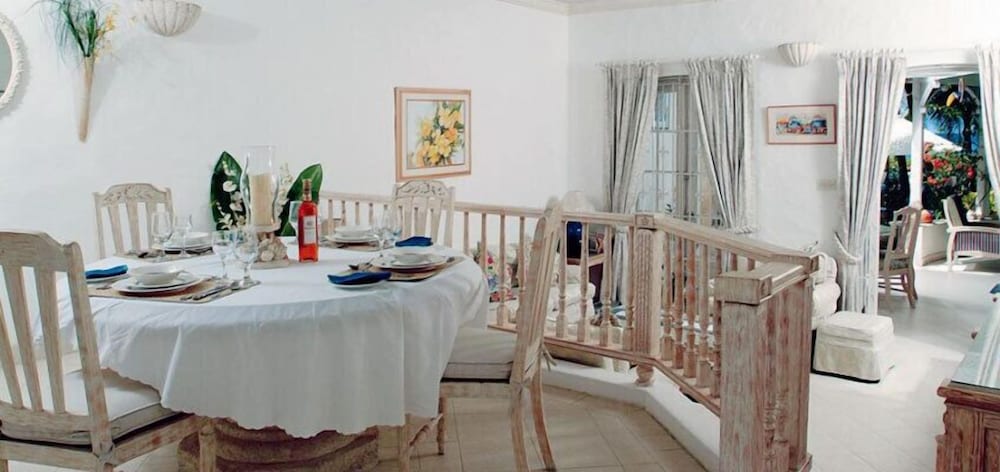 Emerald Beach 1 - Villa Solandra view 3