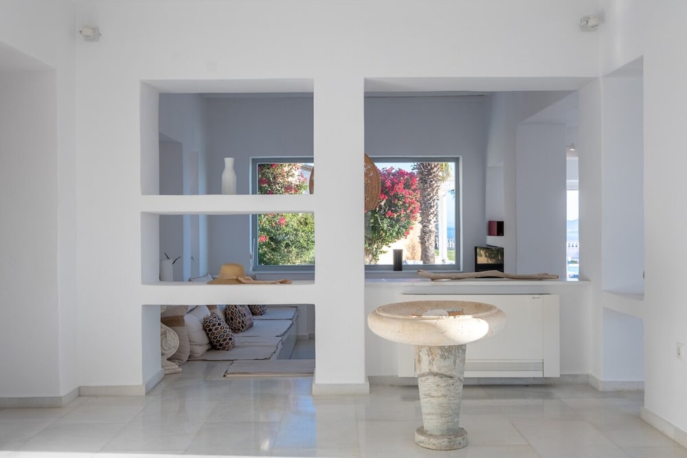 Luxury Villa Aethra -island Living Paros-