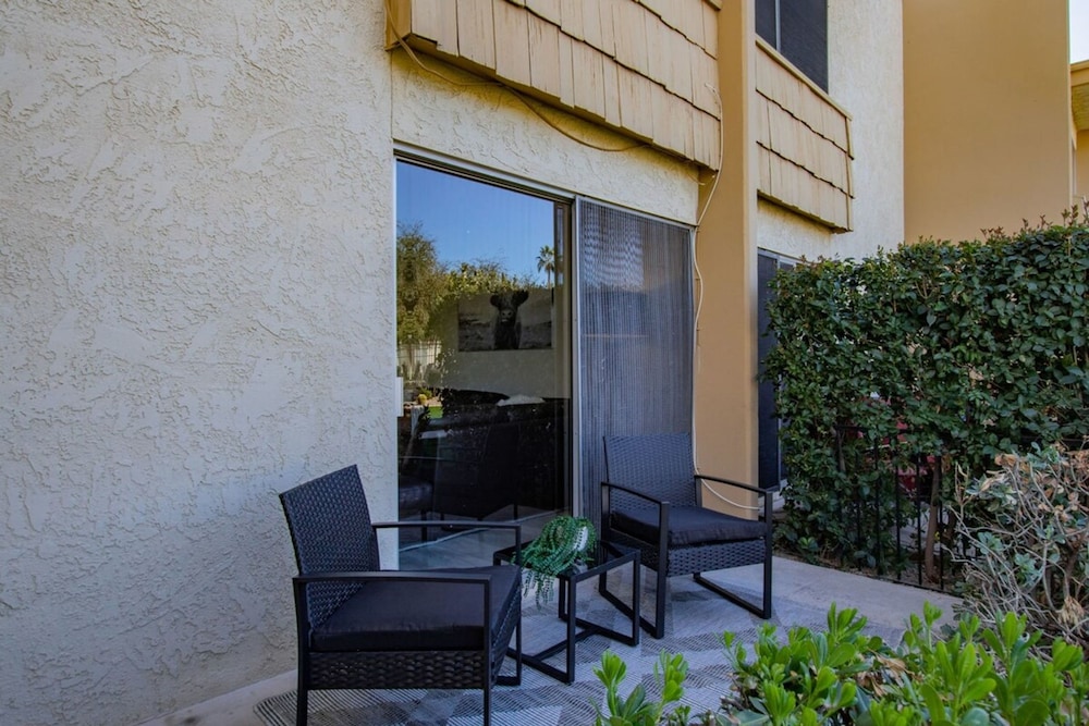 Luxe 2BR Townhouse 4 Heated Pools Walk 2 Old Town