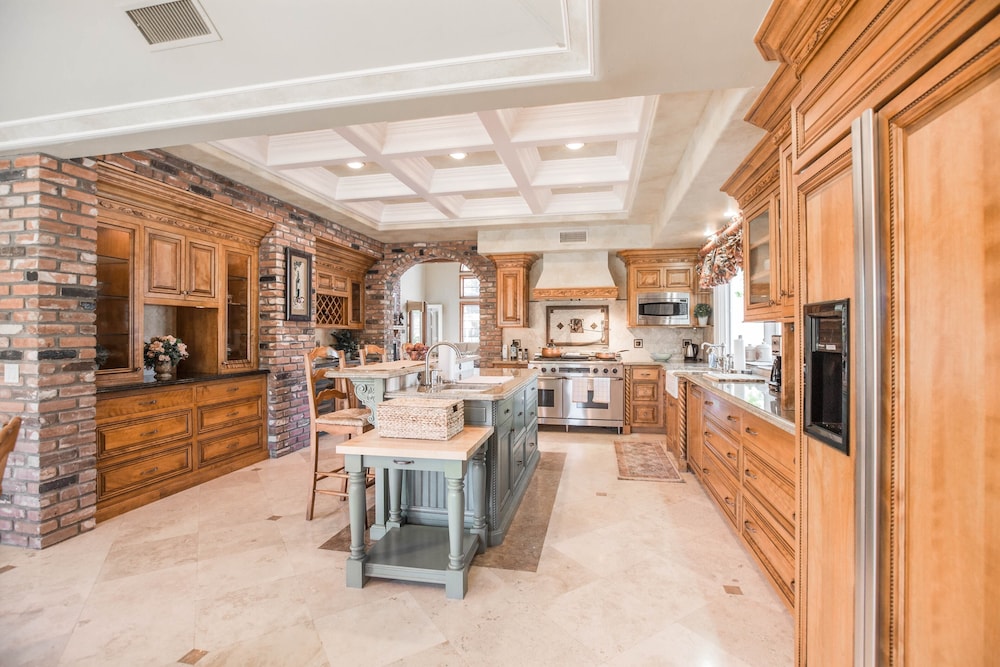 La Barrique by Avantstay Secluded 14 Acre Estate w/ Vball & Pool view 2
