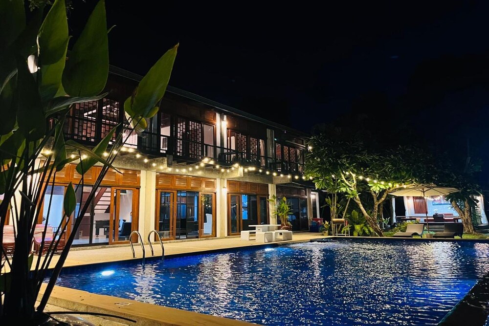 Ss Pool Villa Hill view 3