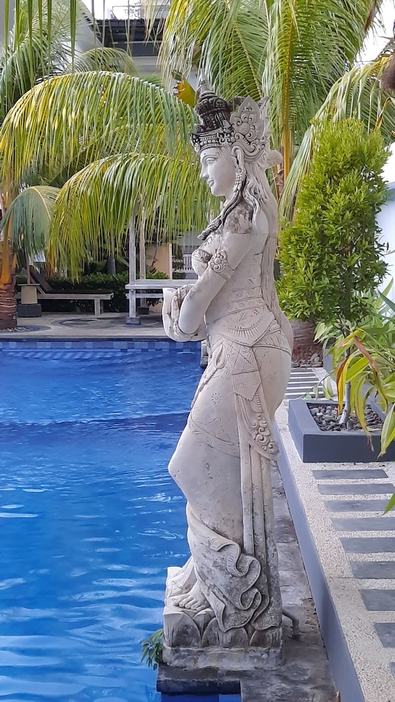 Sahera Hotel