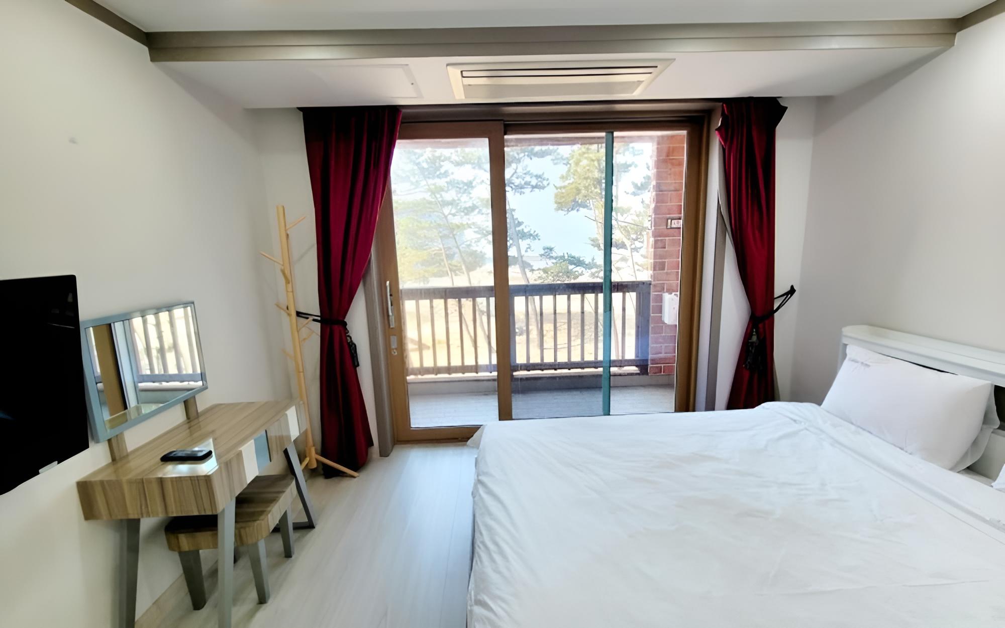 Taean Golden Wave Pension