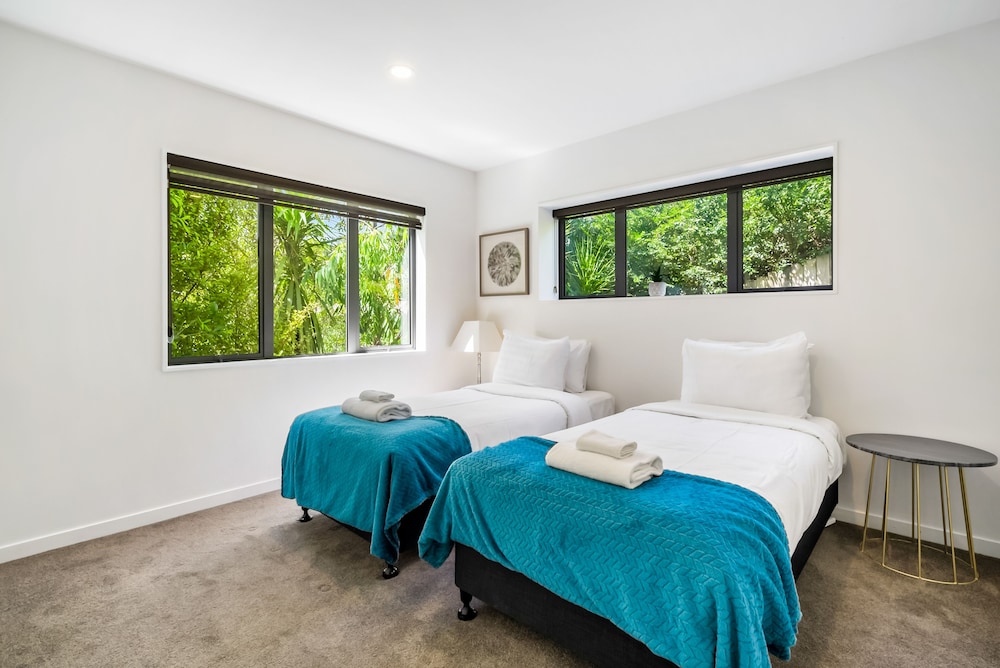 The Perfect Spacious 2BR Getaway-Netflix-2