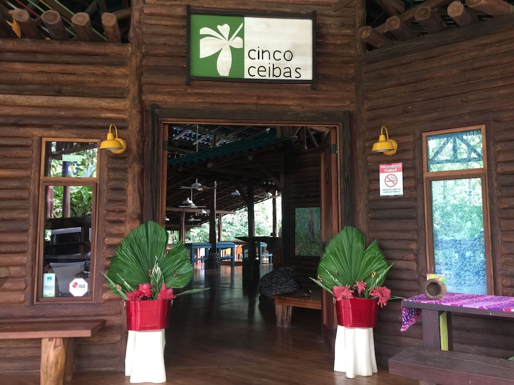 Cinco Ceibas Lodge
