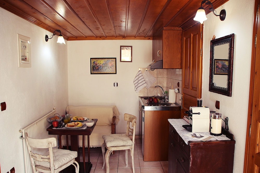 Aristotelis Traditional Guest House