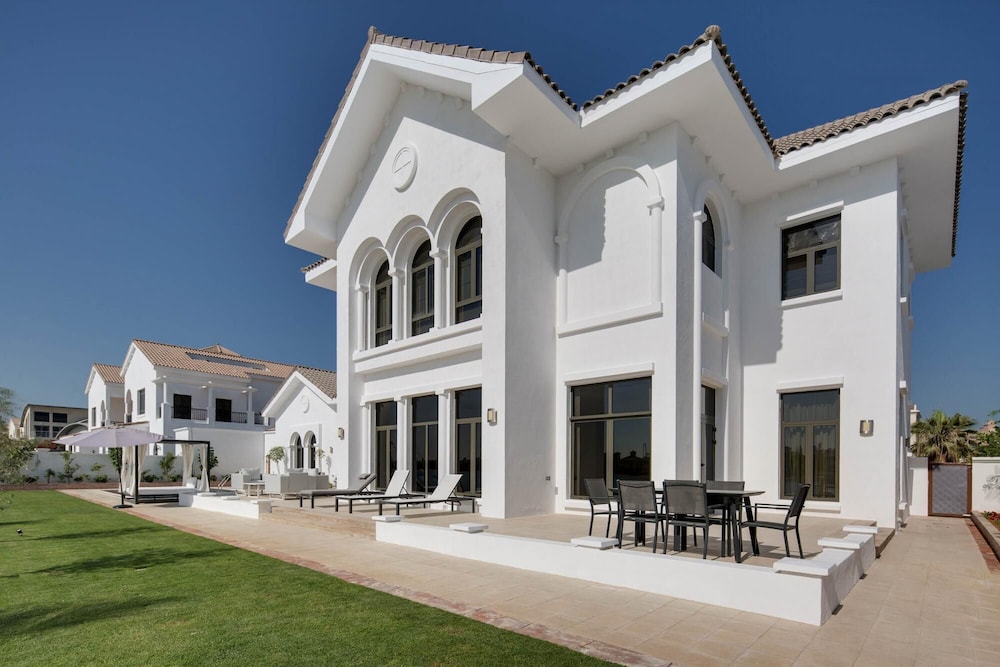 Luxury Villa w Dramatic Vw Private Beach Pool