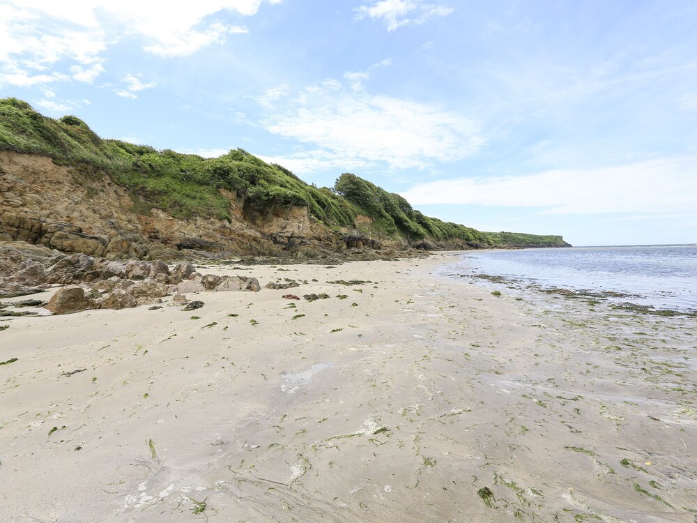 3 Rock Cottages