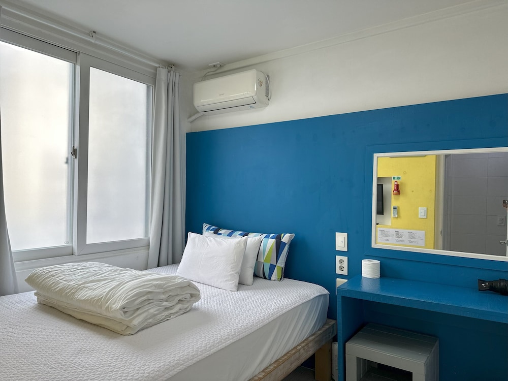 Slow Citi Guesthouse - Hostel