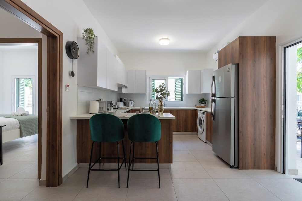 Arty Haven Spacious 3BR House in Larnaca
