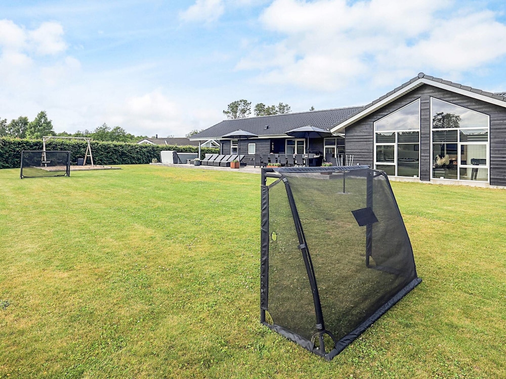 5 Star Holiday Home in Hadsund