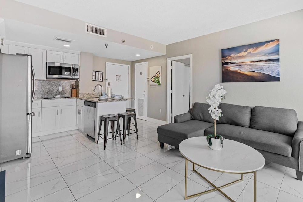 Enclave Swanky